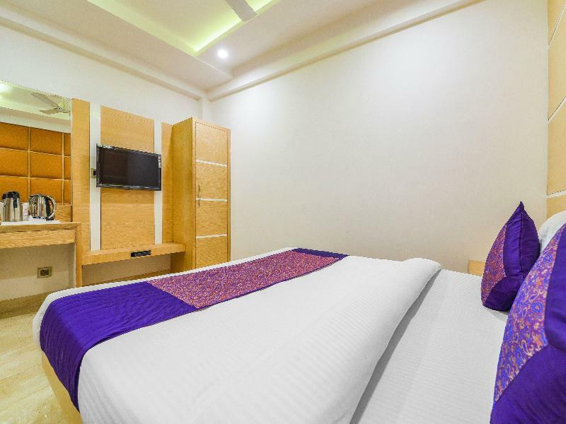 Oyo 15836 Pleasure River Front Resort Tuem Экстерьер фото