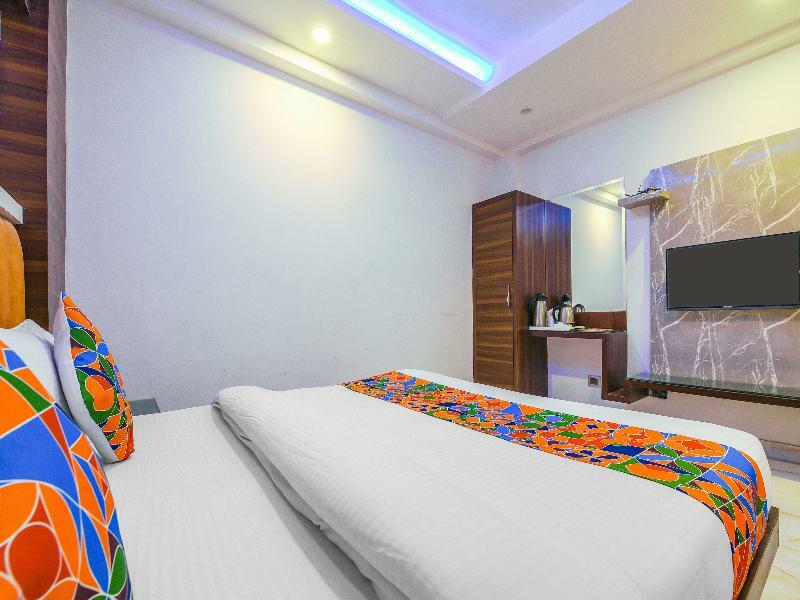 Oyo 15836 Pleasure River Front Resort Tuem Экстерьер фото